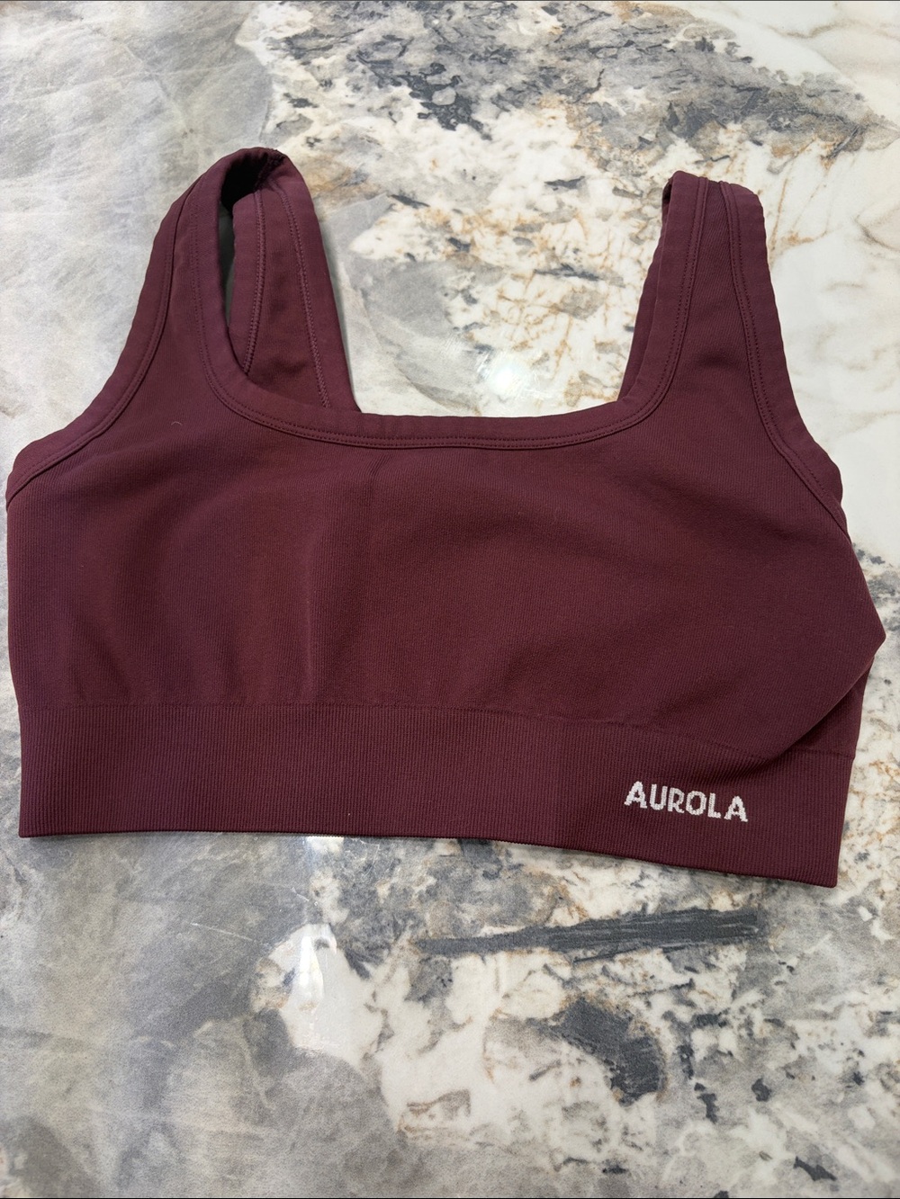 Aurola Women's Square-Neck Sports Bra in Burgundy